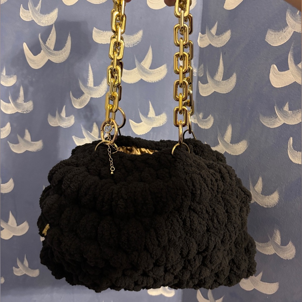 Hand knit bag